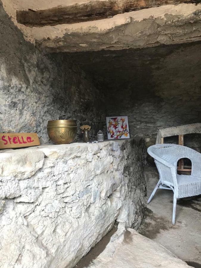 Un habitat troglodyte au centre corse, A cantinella Santa-Lucia-di-Mercurio Esterno foto